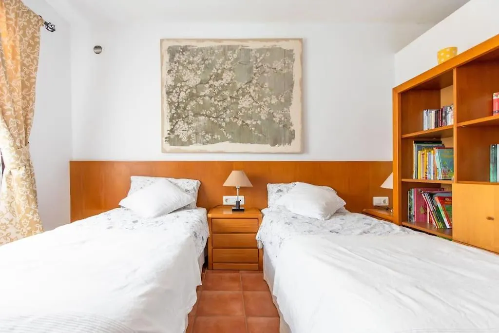 Villa Rustica -Heated Pool & Garden Near The Beach Corralejo